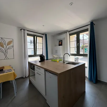 Neuf, Centre-ville De - Boyraz Apartamento Morestel